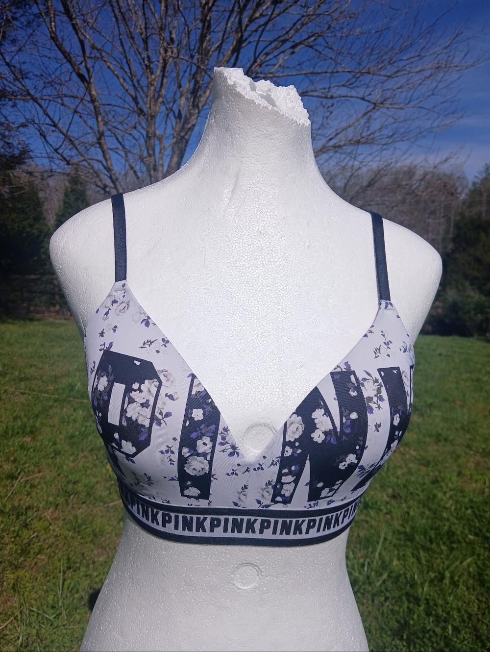 PINK Victoria's Secret Floral Logo Wireless Bralette - White & Navy, 34C EUC